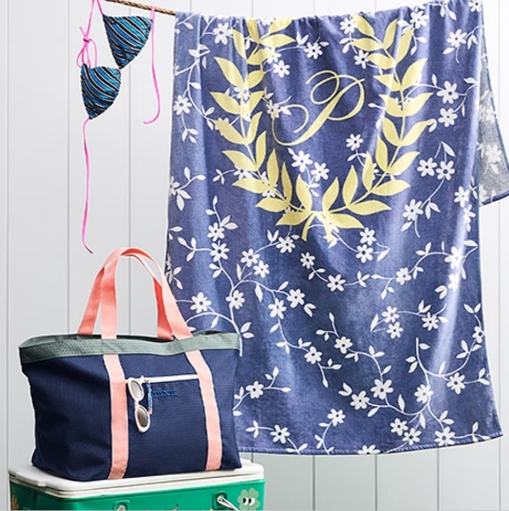 Victoria’s Secret PINK Limited Edition Weekender Tote and Oversized Beach Towel